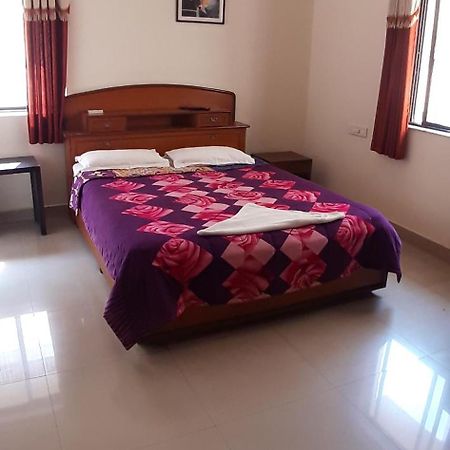 Brookside Service Apartment Бангалор Экстерьер фото